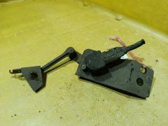 Датчик регулировки наклона фар на Subaru Legacy Wagon BP5 Фото 2