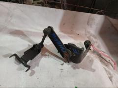 Датчик регулировки наклона фар на Mazda Atenza GHEFW Фото 3