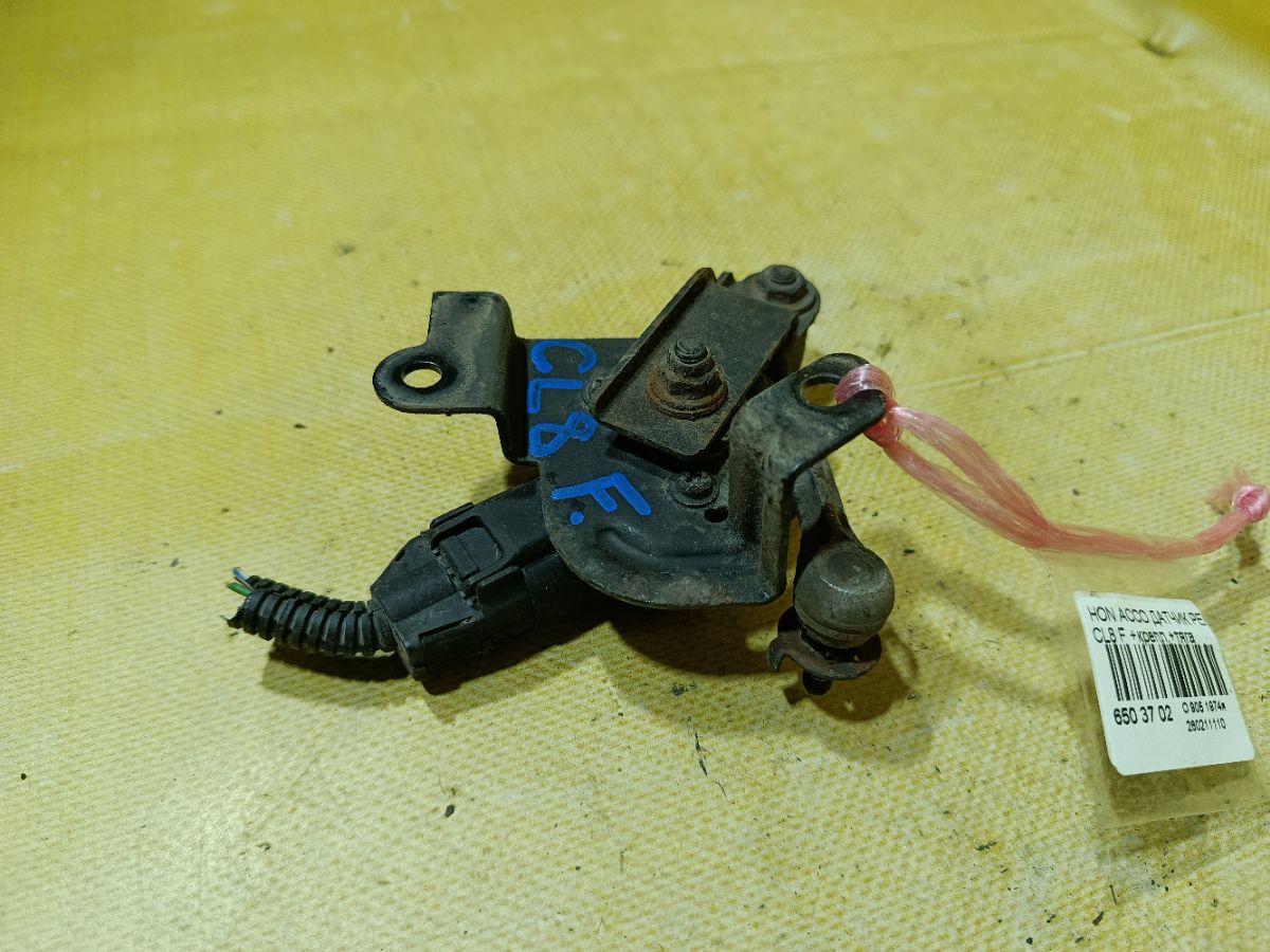 Датчик регулировки наклона фар на Honda Accord CL8 Фото 1