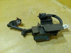 Датчик регулировки наклона фар на Nissan X-Trail NT30 Фото 2