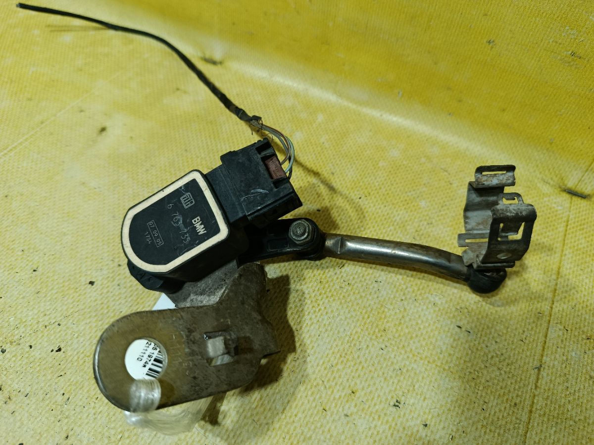 Датчик регулировки наклона фар 6763735, 3714676373402 на Bmw 3-Series E90 Фото 2