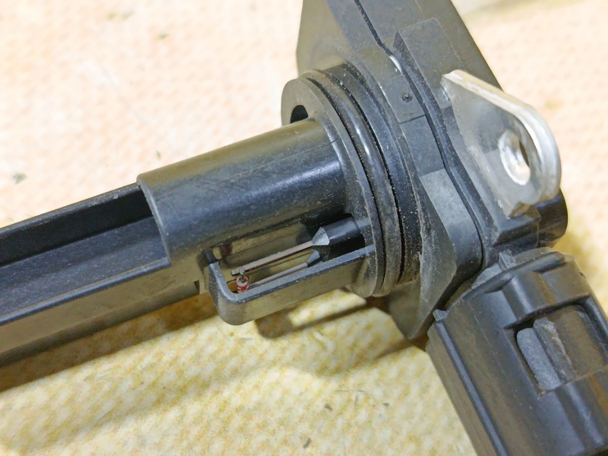 Датчик расхода воздуха 22680AA380, 22680AA360 на Subaru Exiga YA5 EJ204 Фото 2