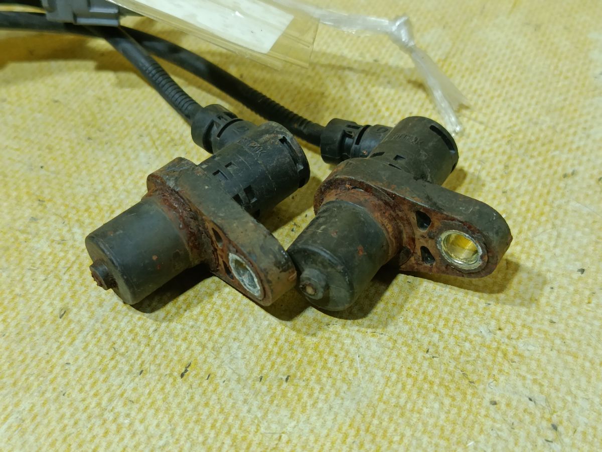 Датчик ABS 89542-33090, 89543-33090 на Toyota Camry ACV45 2AZ-FE Фото 2