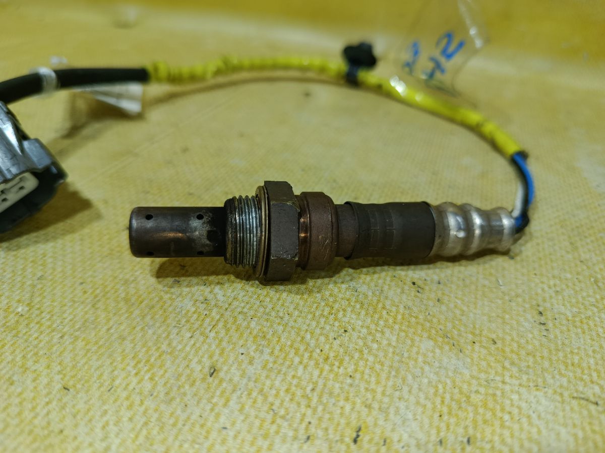 Лямбда-зонд 22641-AA280 на Subaru Legacy Wagon BH5 EJ204 Фото 2