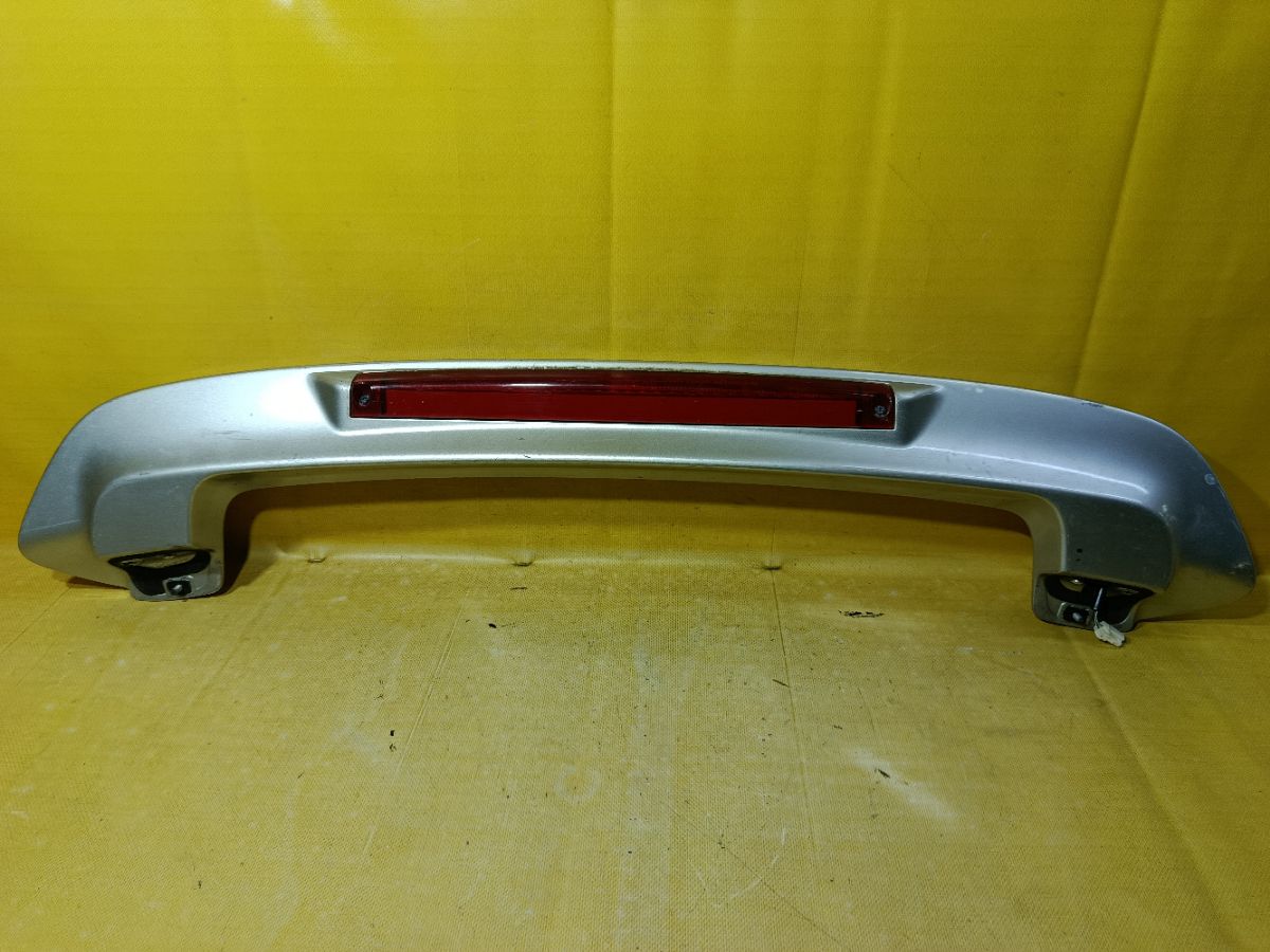 Спойлер на Toyota Raum EXZ15 Фото 7