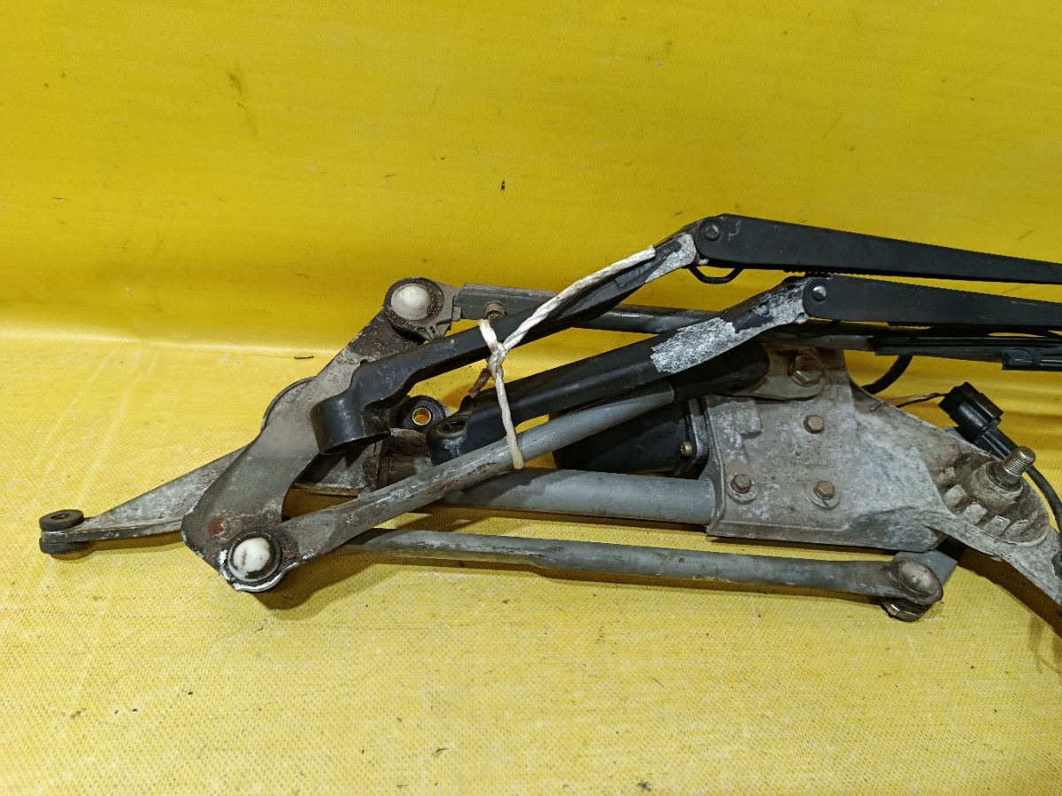 Мотор привода дворников на Mitsubishi Grandis NA4W Фото 5