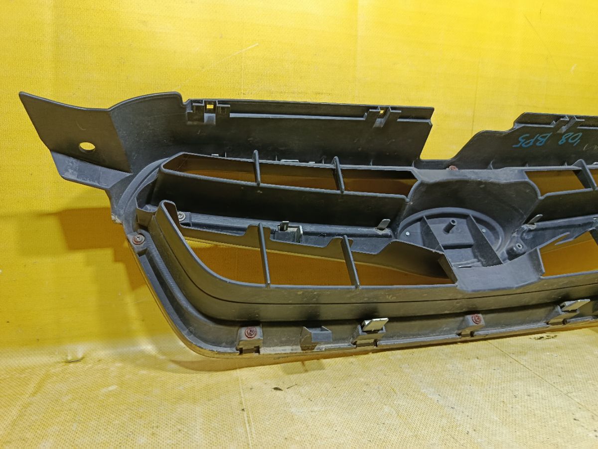 Решетка радиатора 91121AG150 на Subaru Legacy Wagon BP5 Фото 5