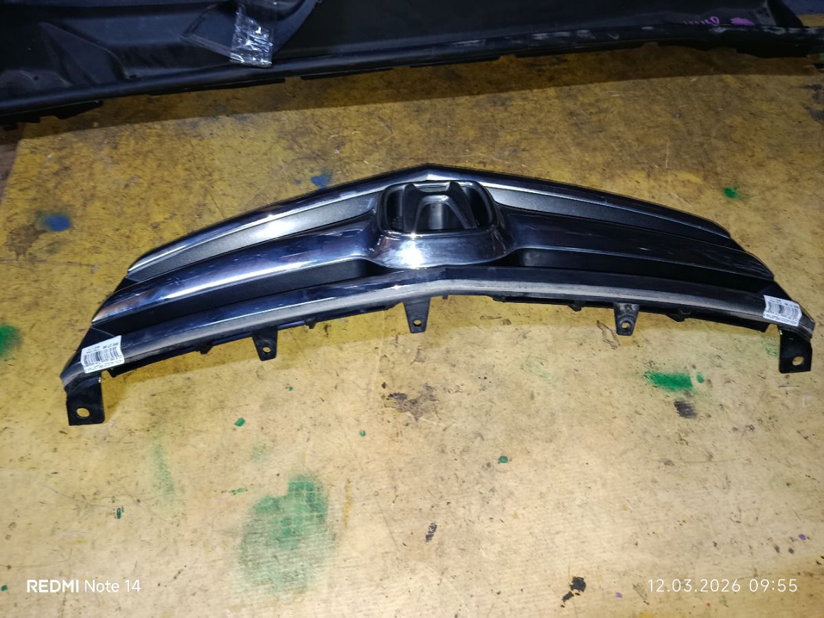 Решетка радиатора на Honda Accord CL8 Фото 10