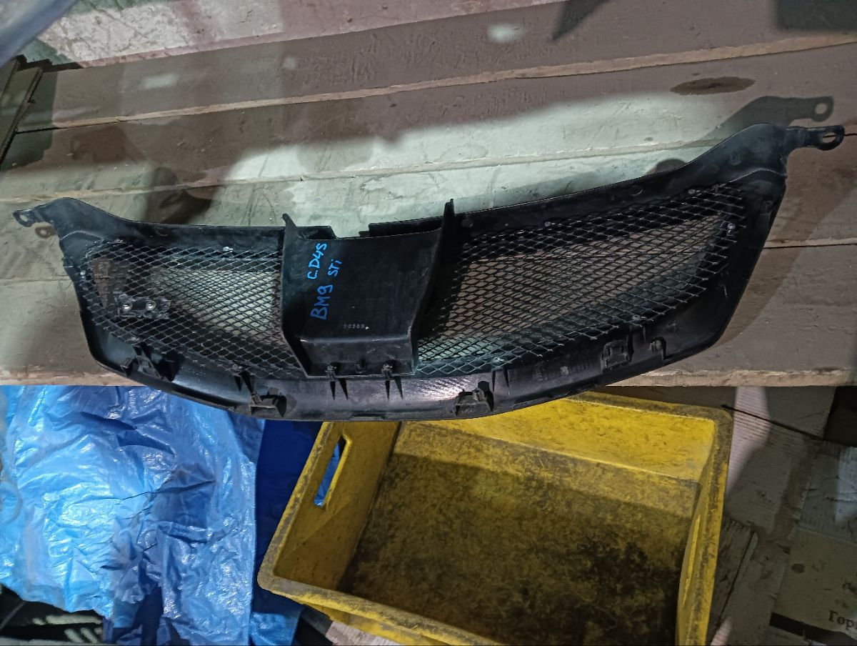 Решетка радиатора J1010A-J600NN на Subaru Legacy BM9 Фото 8