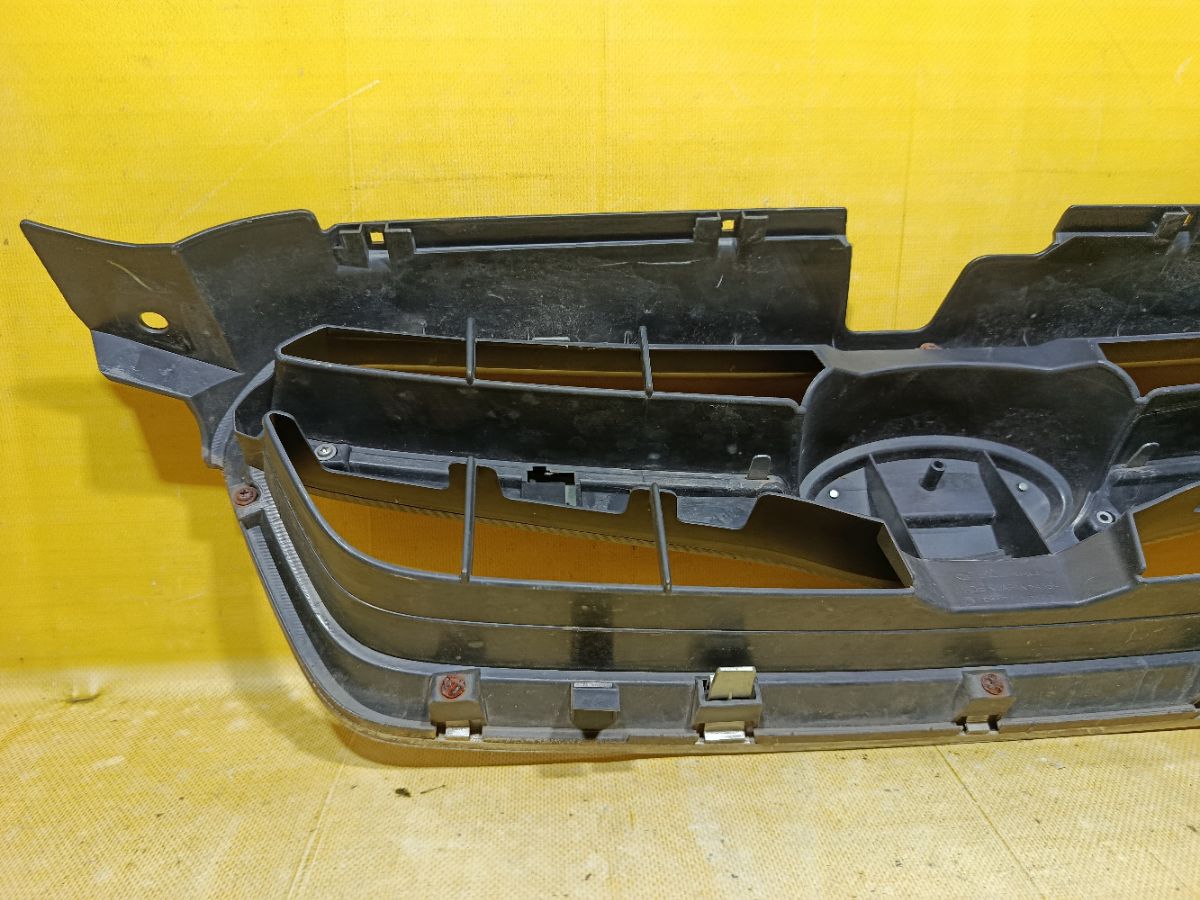 Решетка радиатора 91121AG150 на Subaru Legacy BL5 Фото 5