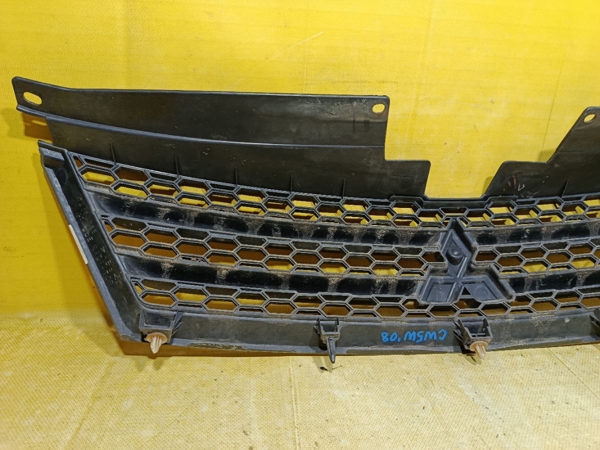 Решетка радиатора 7450A035 на Mitsubishi Outlander CW5W Фото 5