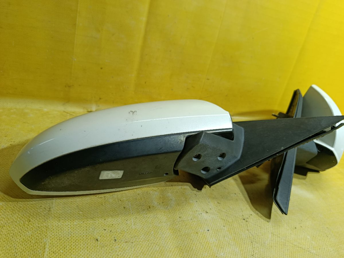 Зеркало двери боковой на Nissan Wingroad WFY11 Фото 4