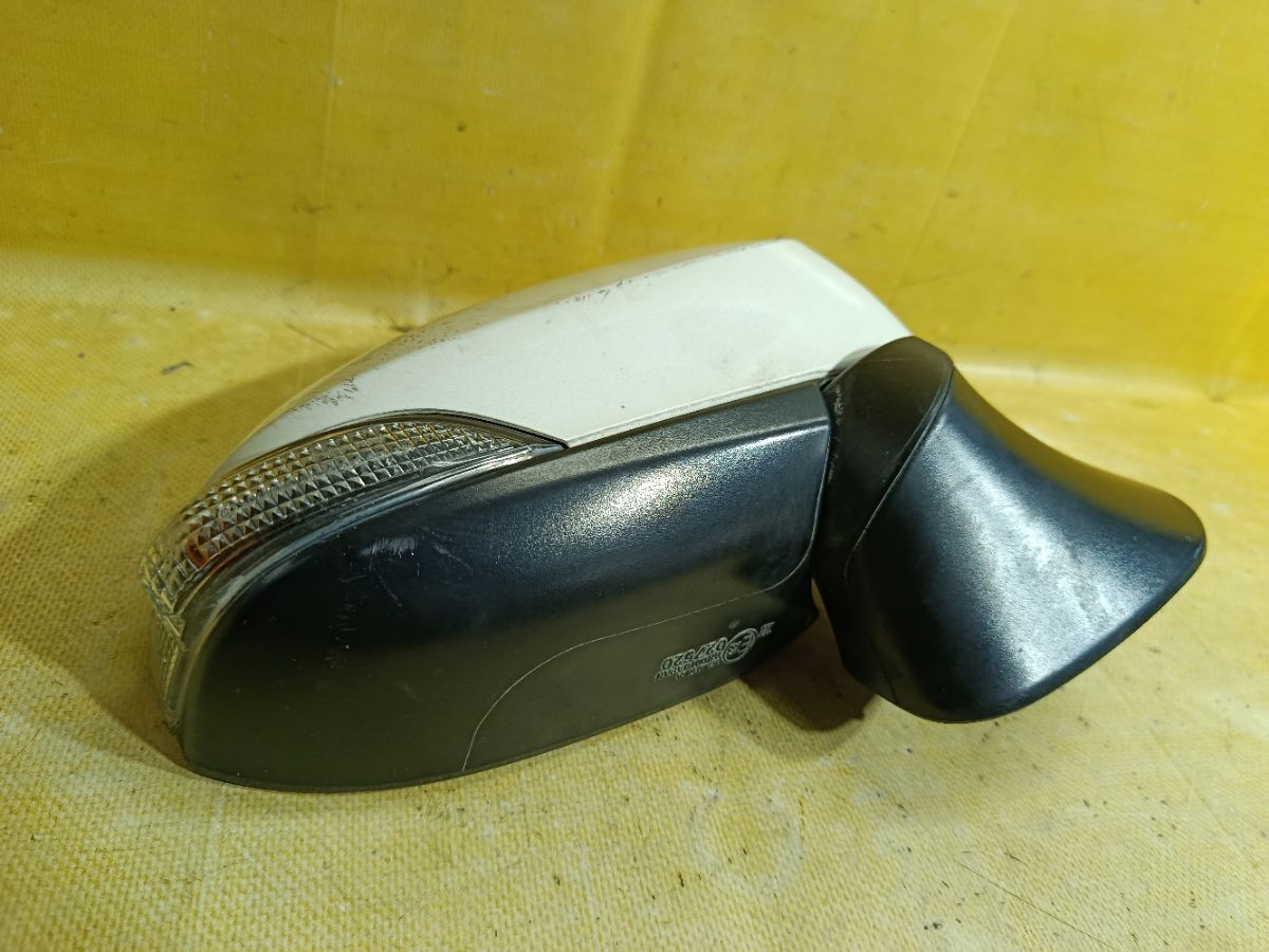 Зеркало двери боковой на Toyota Corolla Axio NKE165 Фото 3