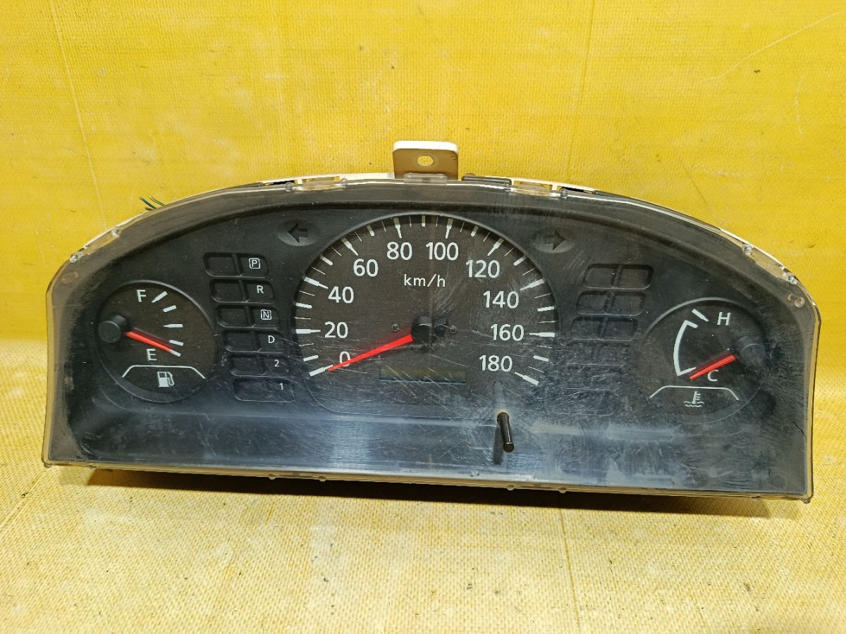Спидометр на Nissan Sunny FB15 QG15DE Фото 1