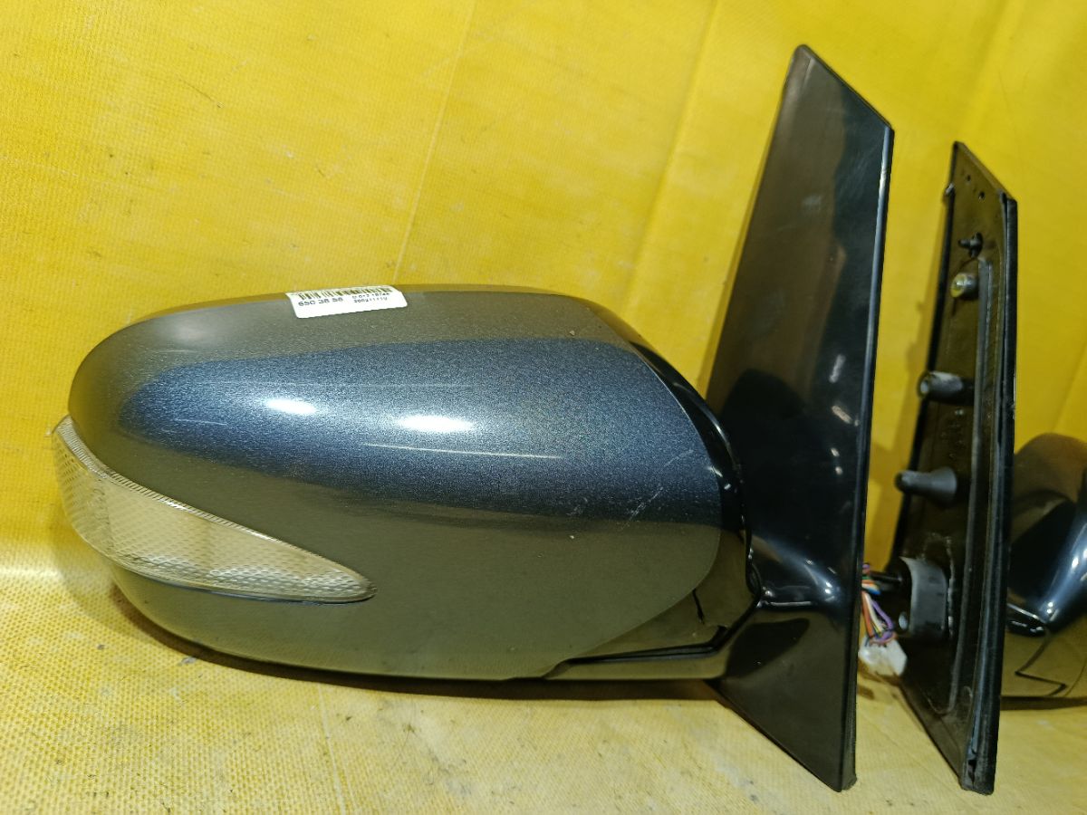 Зеркало двери боковой на Mitsubishi Grandis NA4W Фото 2