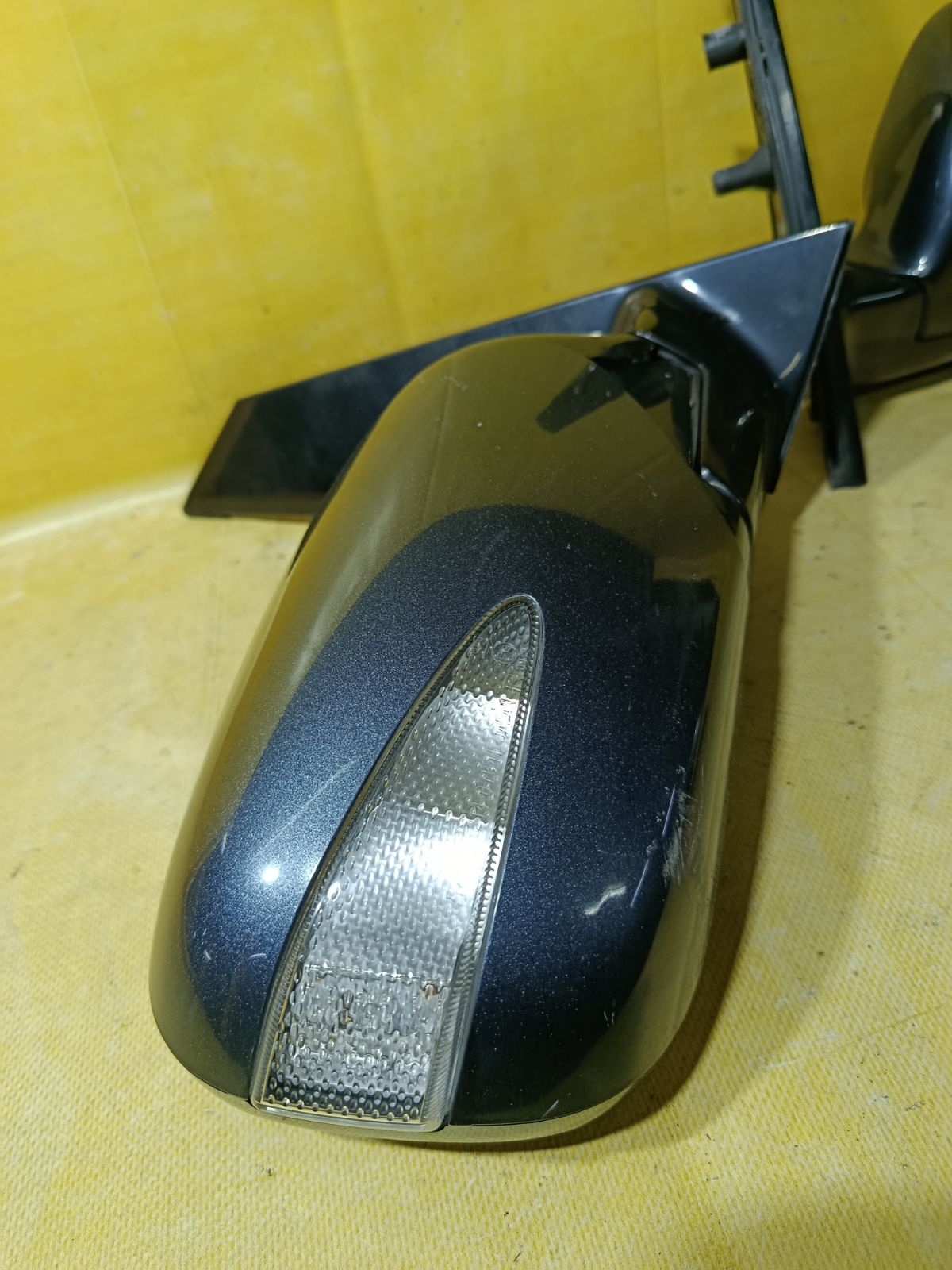 Зеркало двери боковой на Mitsubishi Grandis NA4W Фото 3