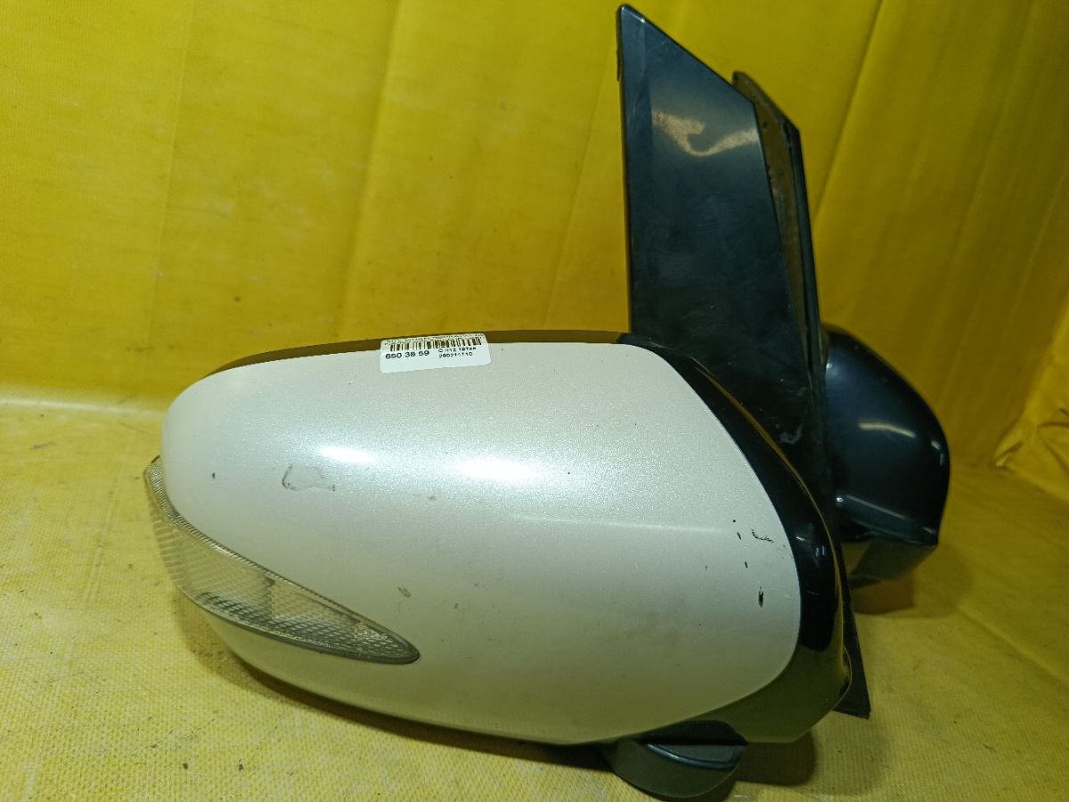 Зеркало двери боковой на Mitsubishi Grandis NA4W Фото 2