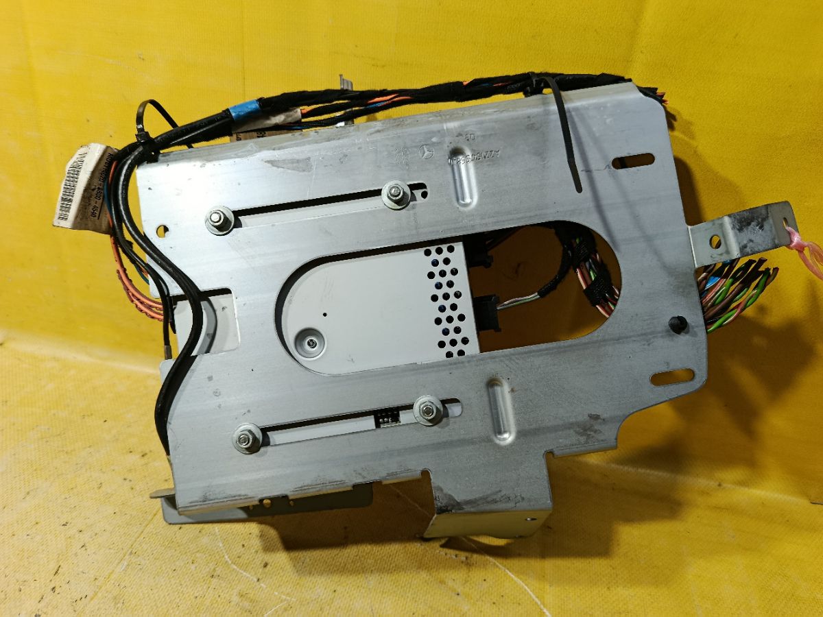 Автомагнитофон A2218702889, A2218205289 на Mercedes-Benz S-Class W221 Фото 5