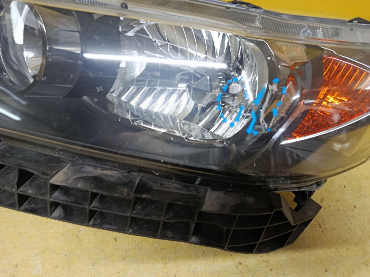 Фара 100-22652 100-22652 на Honda Stream RN6 Фото 2