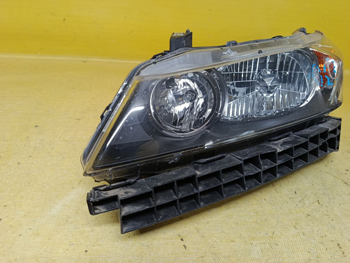 Фара 100-22652 100-22652 на Honda Stream RN6 Фото 4