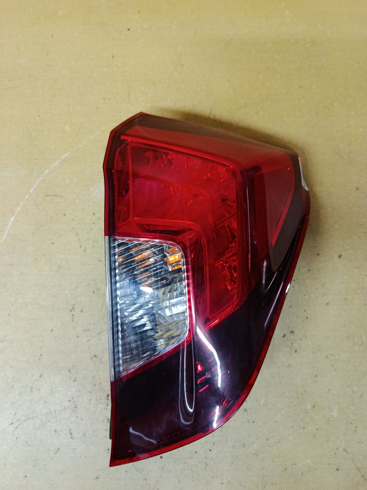 Стоп W1696G W1696G на Honda Fit GK3 Фото 1