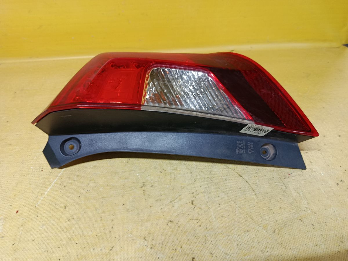 Стоп W1696G W1696G на Honda Fit GK3 Фото 3