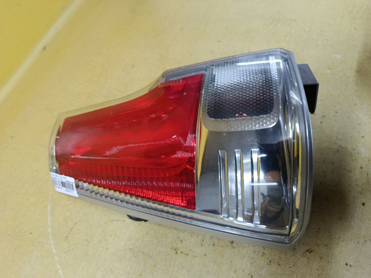 Стоп D179 D179,35604-81P01 на Suzuki Solio MA36S Фото 2