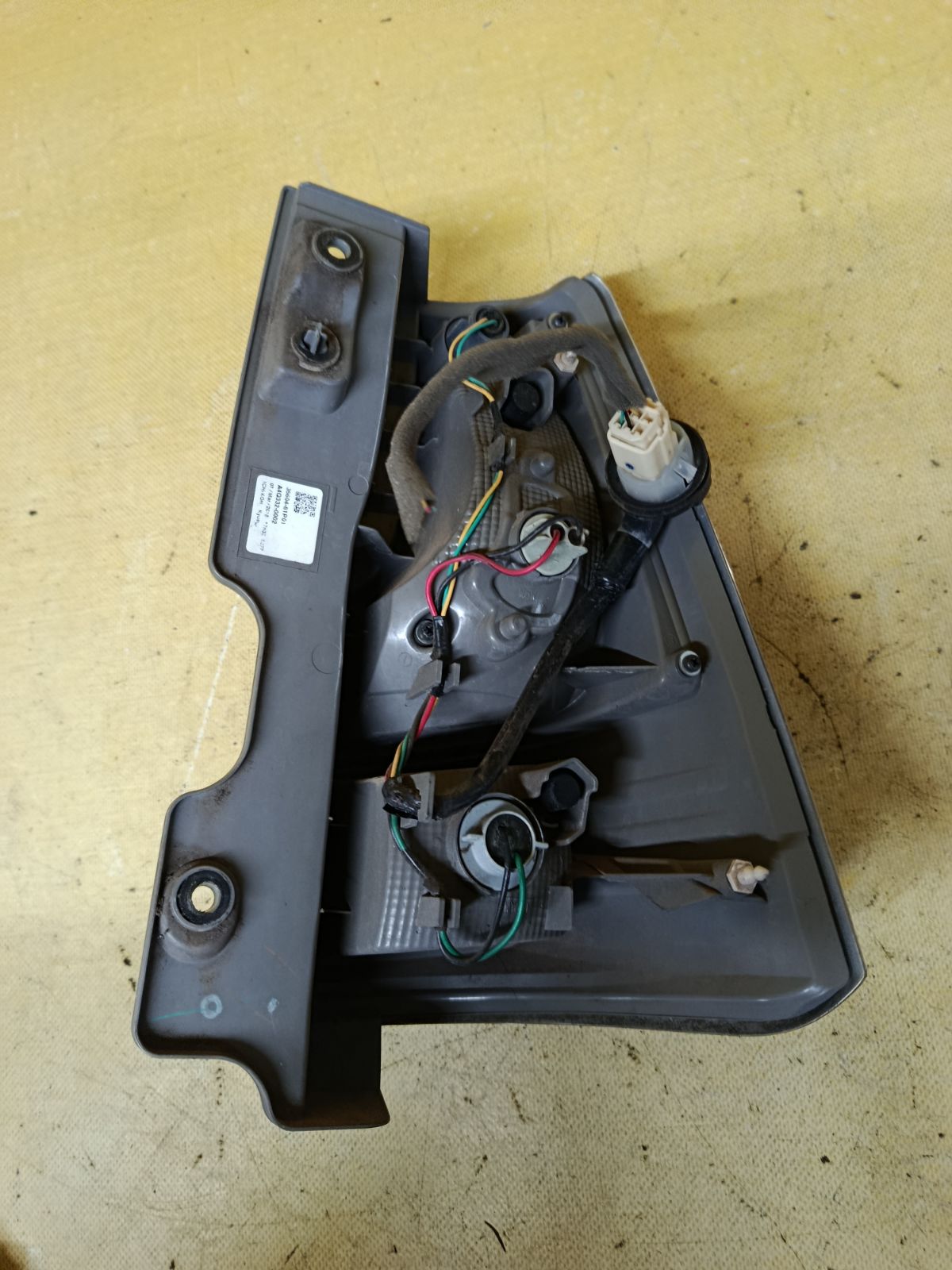 Стоп D179 D179,35604-81P01 на Suzuki Solio MA36S Фото 4