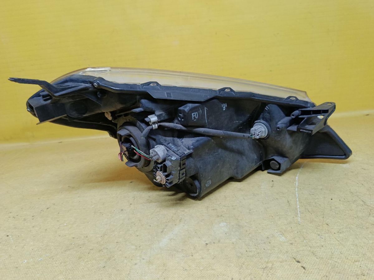 Фара 52-233 52-233 на Toyota Vitz KSP130 Фото 4