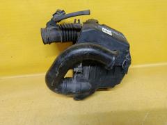 Корпус воздушного фильтра на Toyota Corolla Fielder NZE164G 1NZ-FE