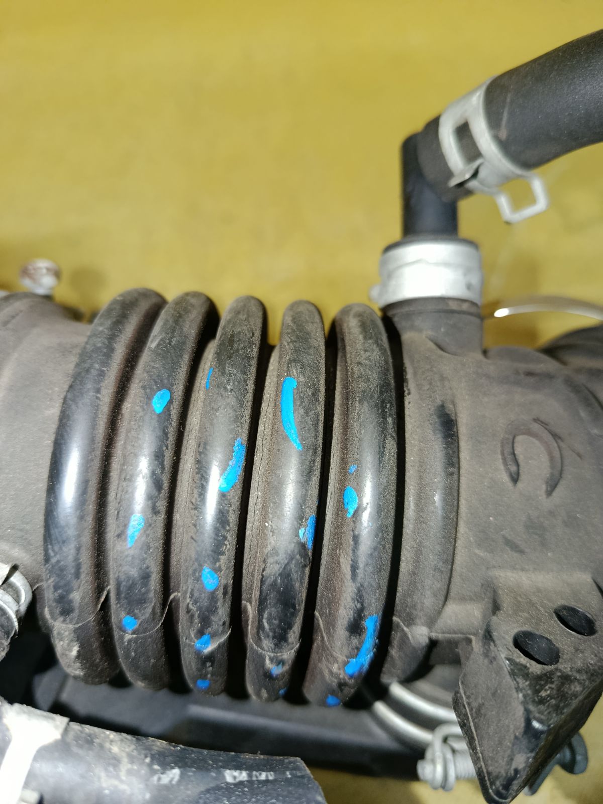 Датчик расхода воздуха 22680-6N101, 22680 6N100 на Nissan Sunny FB15 QG15DE Фото 3