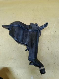 Бачок расширительный 1713756746201, 17137519368, 17137543026, 17137567462, 17137607482, 17137640514 на Bmw 3-Series E90-PG52 N46 Фото 2