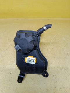 Бачок расширительный 1713756746201, 17137519368, 17137543026, 17137567462, 17137607482, 17137640514 на Bmw 3-Series E90-PG52 N46 Фото 3