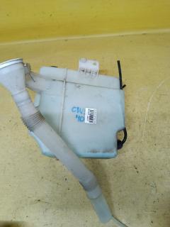 Бачок омывателя на Mitsubishi Outlander CW5W