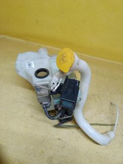 Бачок омывателя на Subaru Outback BRM Фото 3