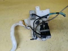 Бачок омывателя на Subaru Legacy Wagon BR9 Фото 2