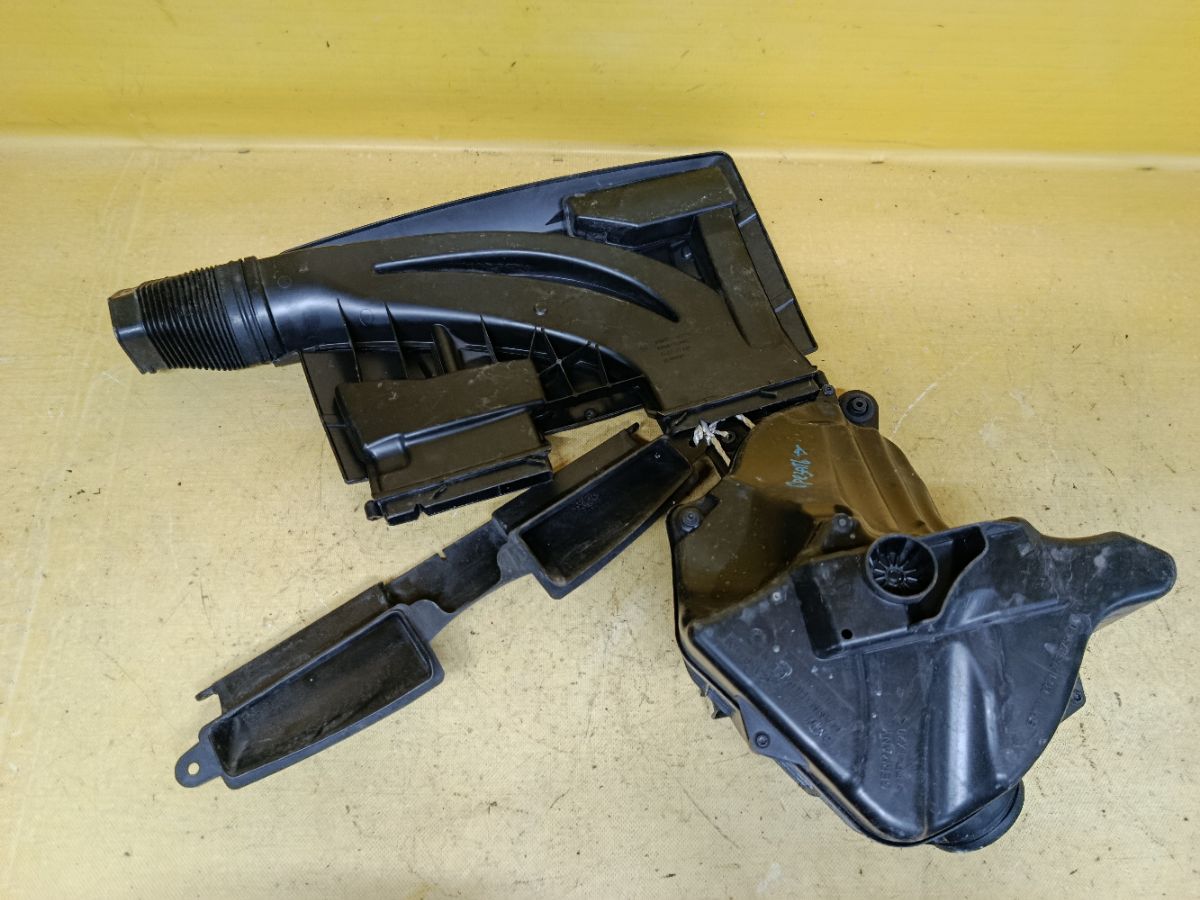 Корпус воздушного фильтра 1371753659405, 756091802 на Bmw 3-Series E90-VA72 N46 Фото 2