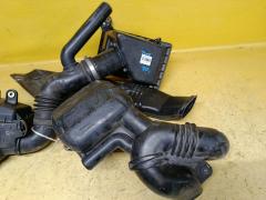 Корпус воздушного фильтра на Subaru Legacy Wagon BH5 EJ202 Фото 3