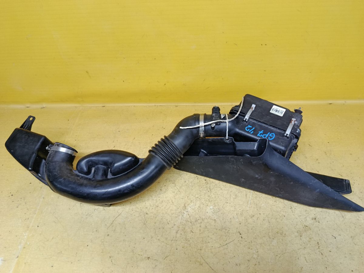 Корпус воздушного фильтра на Subaru Impreza Xv GP7 FB20 Фото 1