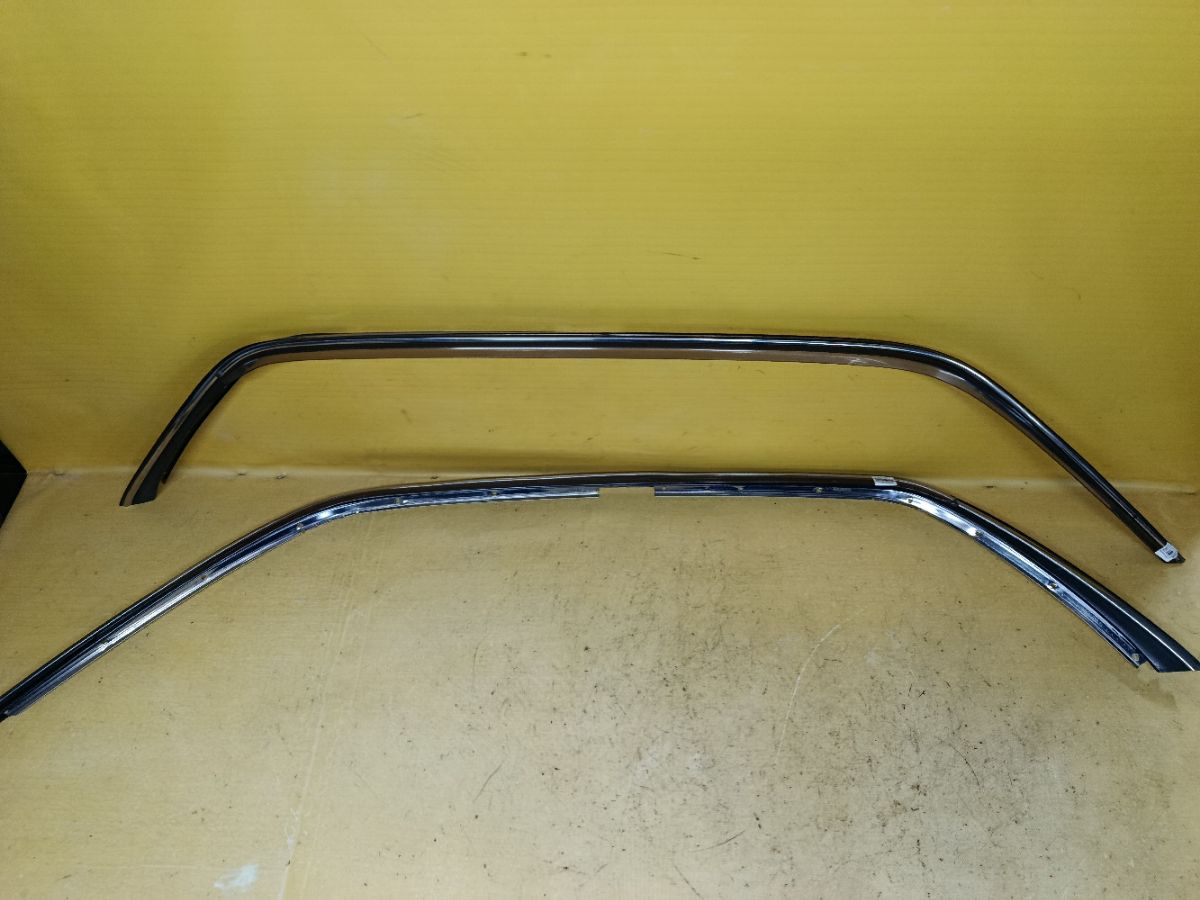 Ветровик на Toyota Crown JZS153 Фото 1