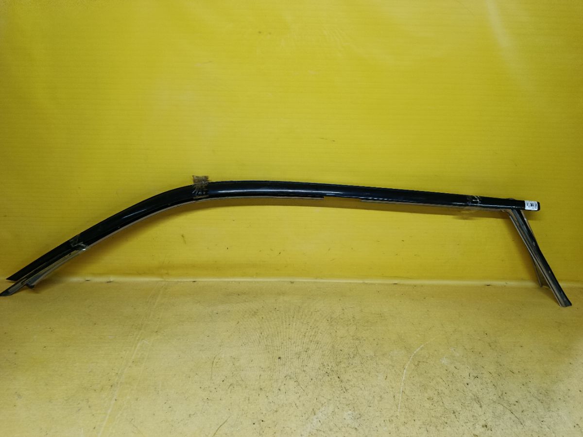 Ветровик на Subaru Legacy Wagon BH5 Фото 1