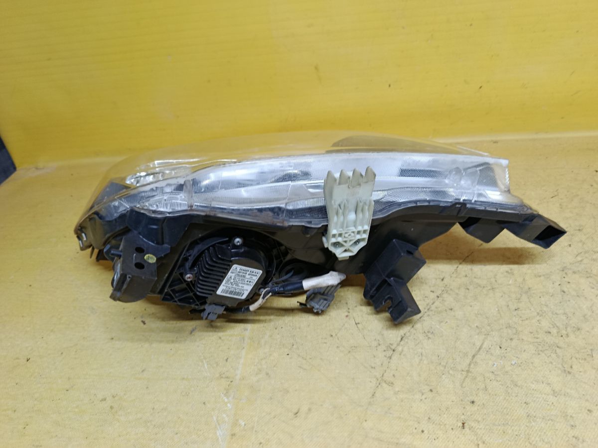 Фара 100-23097 100-23097 на Nissan Serena C26 Фото 3