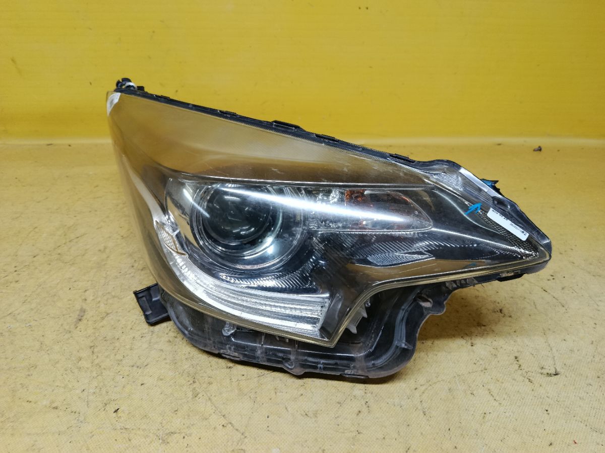 Фара 52-275 52-275 на Toyota Ractis NCP120 Фото 1