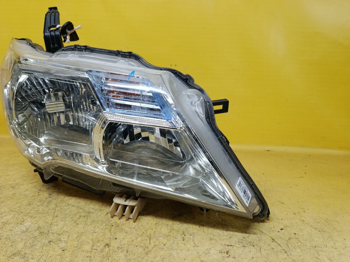 Фара 100-23097 100-23097 на Nissan Serena C26 Фото 3