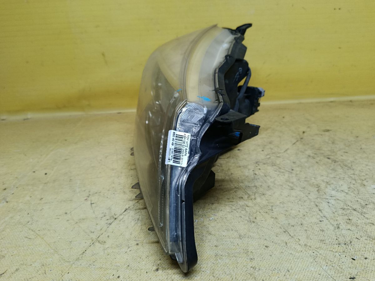 Фара 52-233 52-233 на Toyota Vitz KSP130 Фото 3