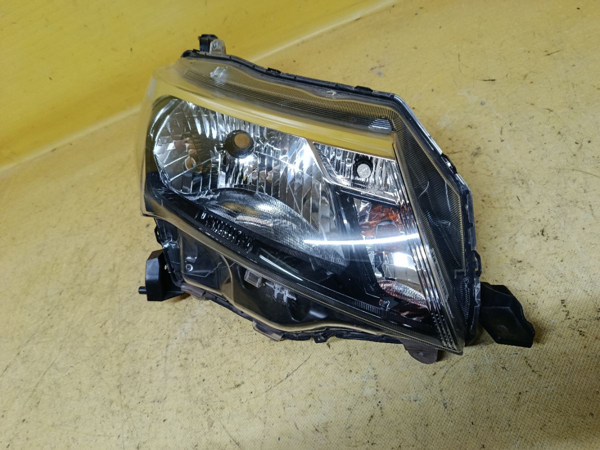 Фара W3919 W3919 на Toyota Tank M900A Фото 2