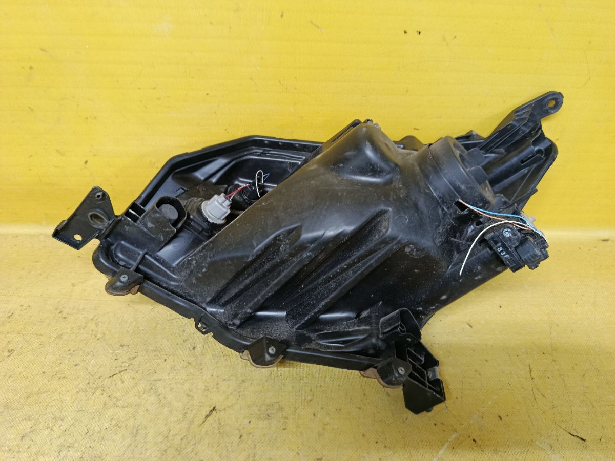 Фара W3919 W3919 на Toyota Tank M900A Фото 5