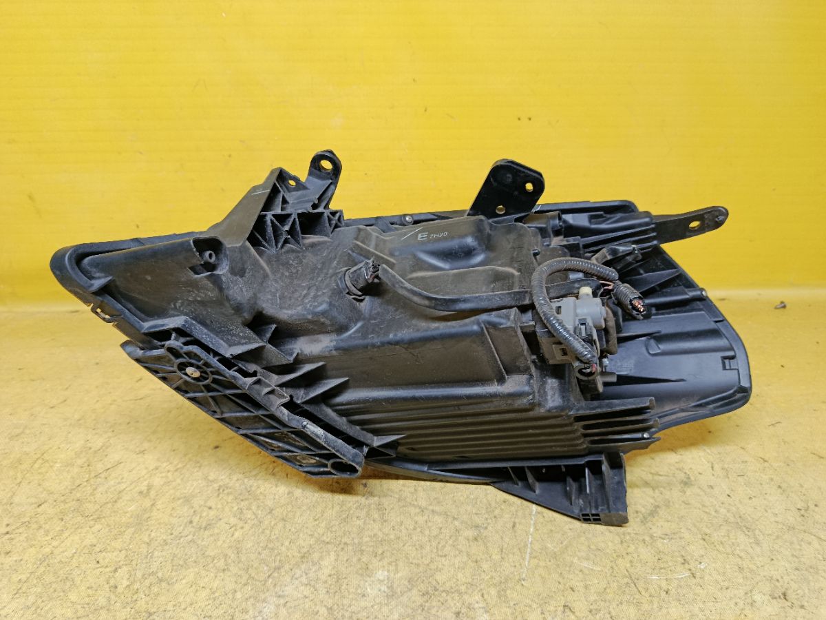 Фара P7779 P7779 на Nissan Tiida C11 Фото 5