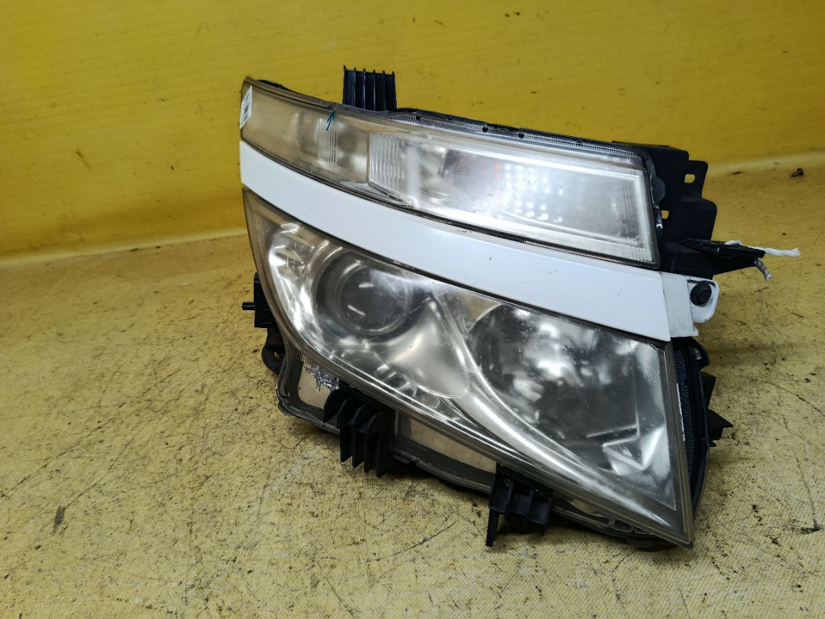 Фара 100-23009 100-23009 на Nissan Elgrand TE52 Фото 1