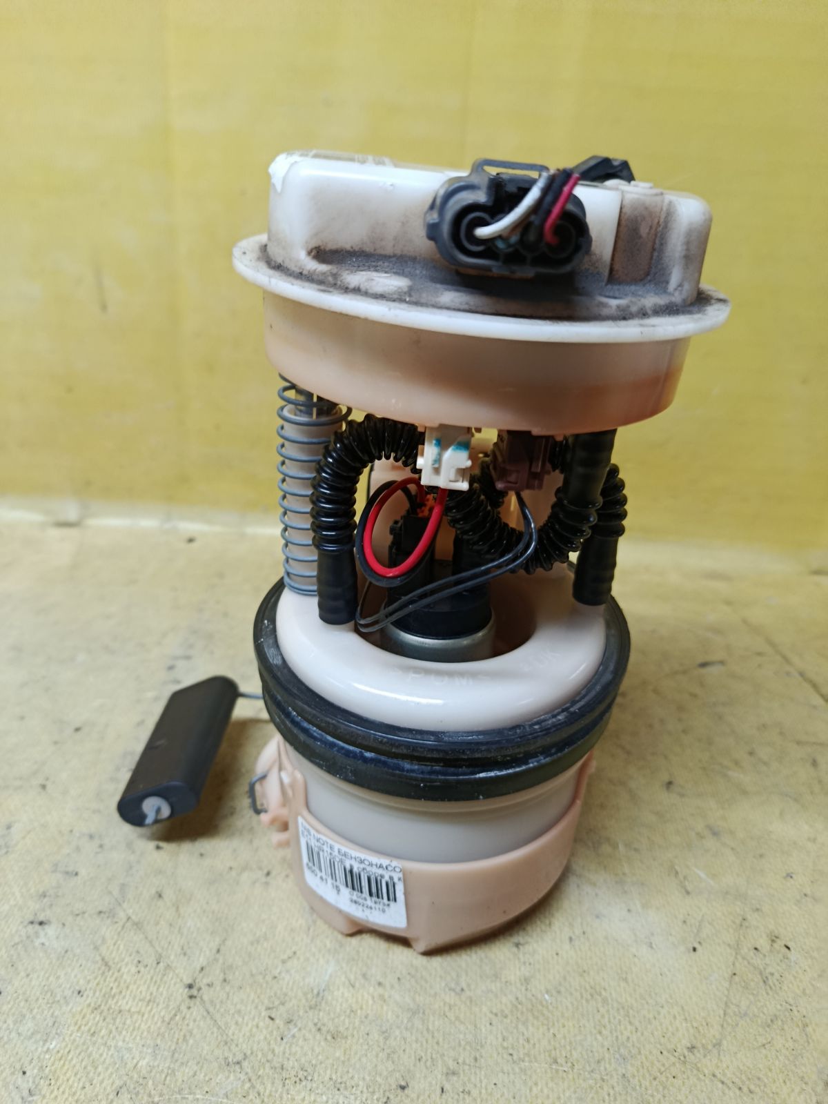 Бензонасос на Nissan Note E11 HR15DE Фото 3